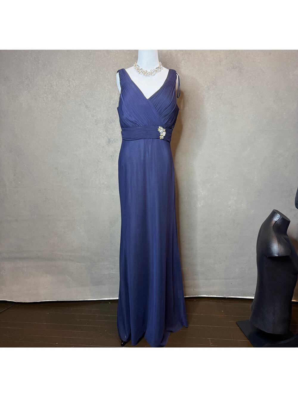 Navy Pleated V-Neck Maxi Gown Crystal Brooch Formal Evening Dress S/M